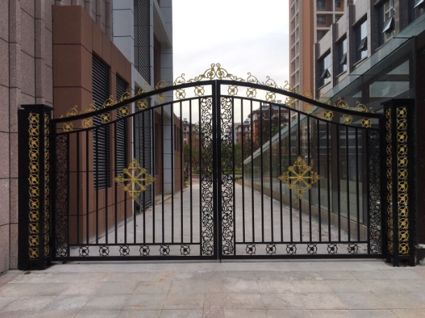 鐵藝大門(mén)廠(chǎng)家